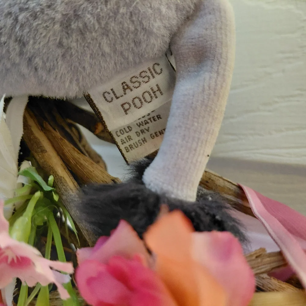 Vintage Winnie the Pooh Wreath Baby Shower, Spring, Summer